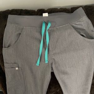 Figs Yola Small/Tall